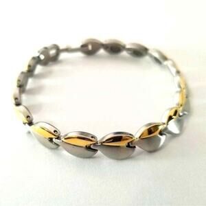 Women’s silver gold stainless steel magnetic bracelet 7.5 inches‎